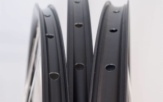 Тестирование дорожных, гравийных и горных шин с разной шириной обода